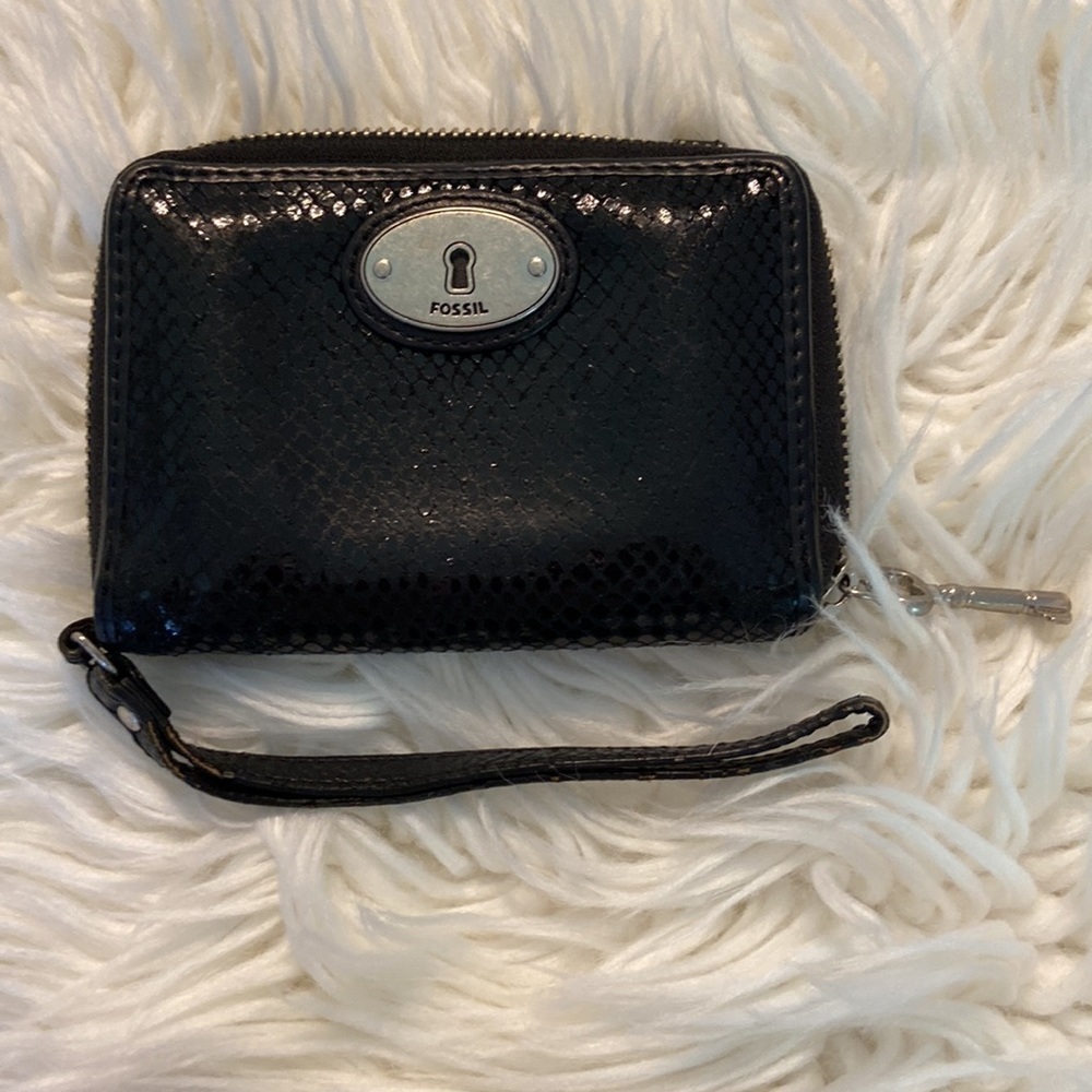 Fossil Wallet/ Wristlet in excellent condition - Picture 8 of 8